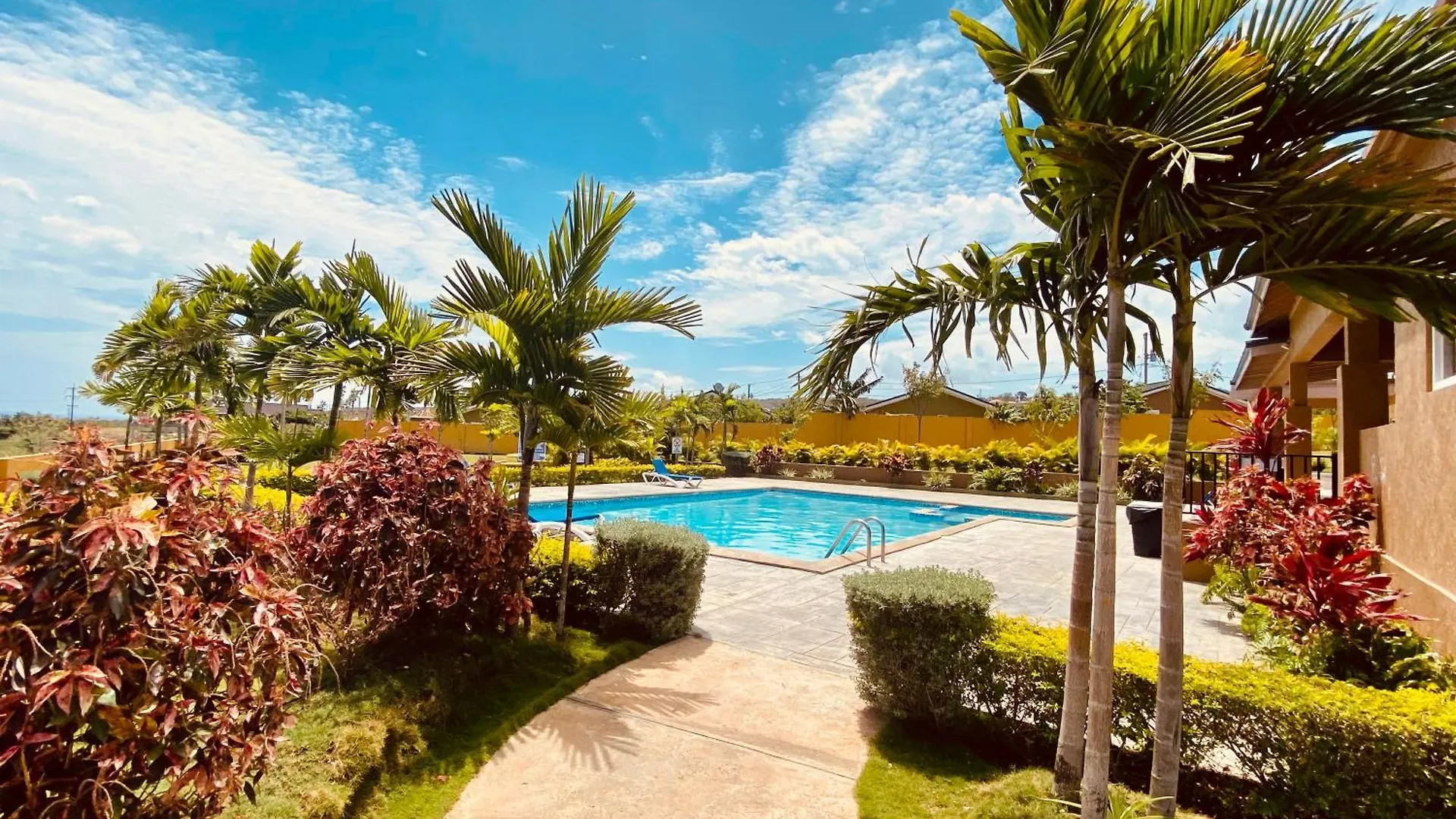 Jhadano 3Br Pool & Gym Free Shuttle Washer, Dryer Florence Hall Villa