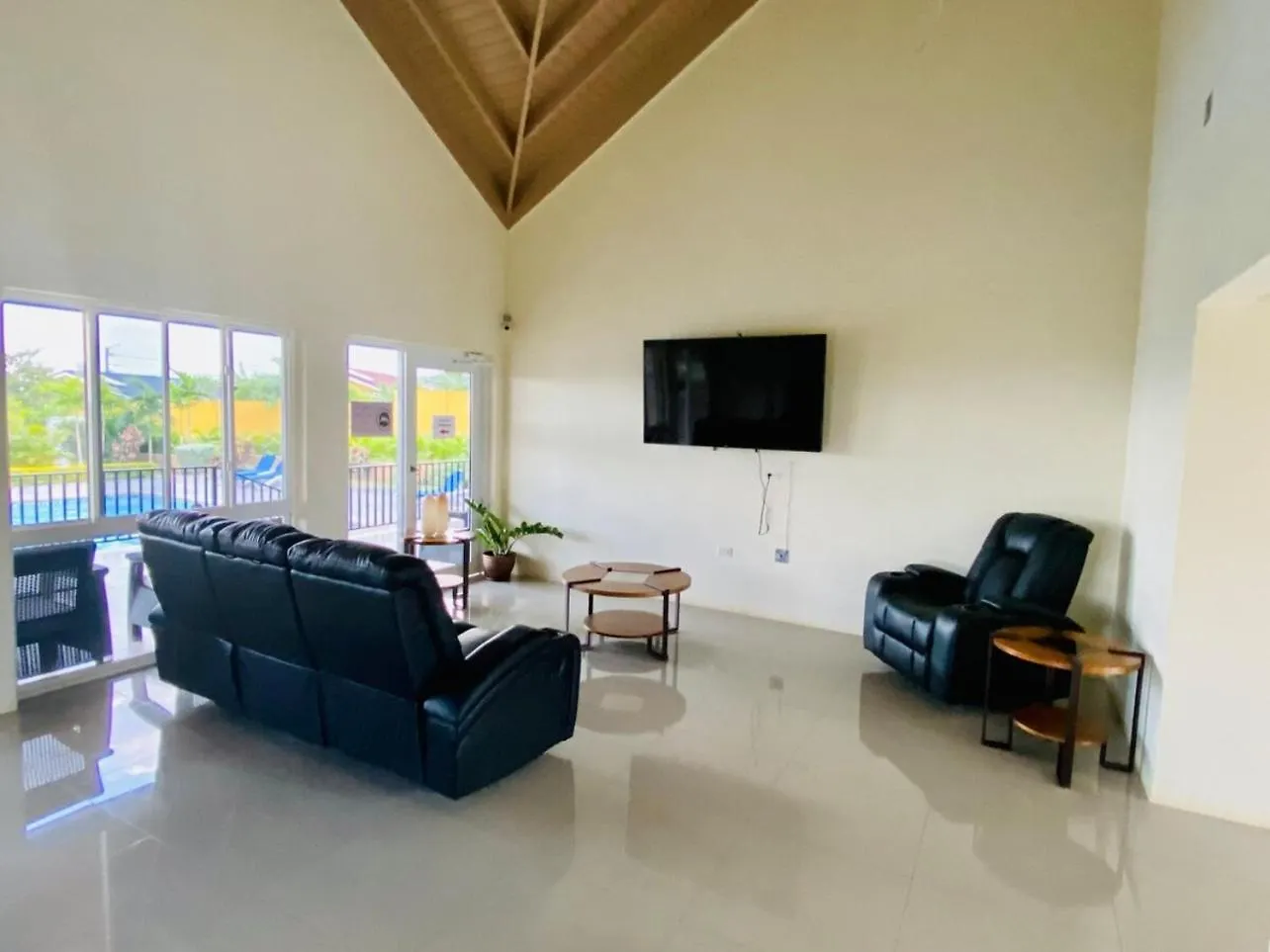 Jhadano 3Br Pool & Gym Free Shuttle Washer, Dryer Florence Hall
