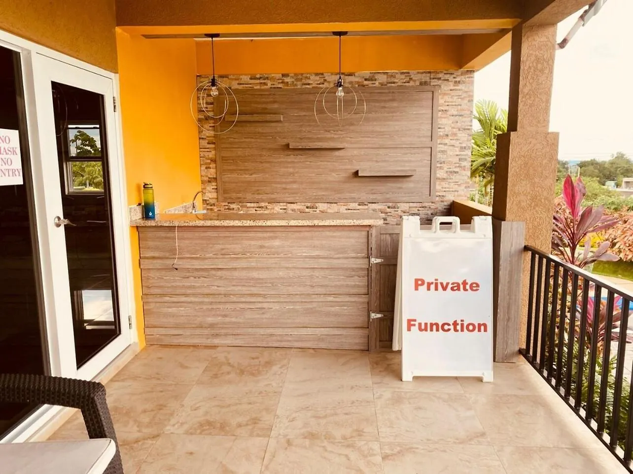 Jhadano 3Br Pool & Gym Free Shuttle Washer, Dryer Florence Hall 0*,  Jamaica