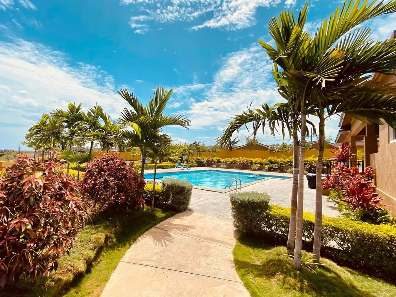Jhadano 3Br Pool & Gym Free Shuttle Washer, Dryer Florence Hall Villa